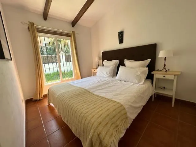 Banus Apartament *